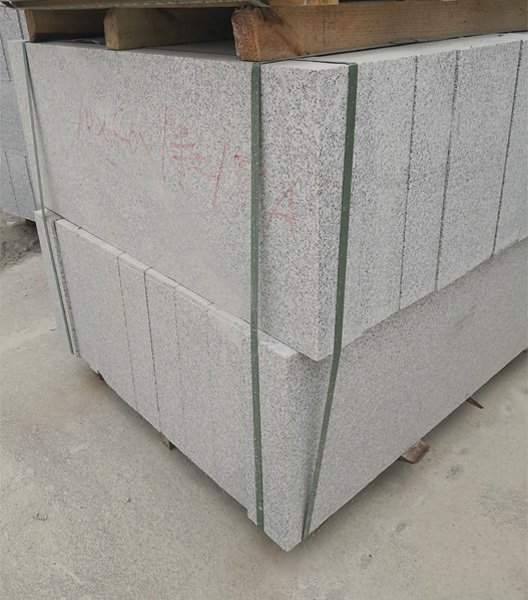 100X400淺灰路緣石