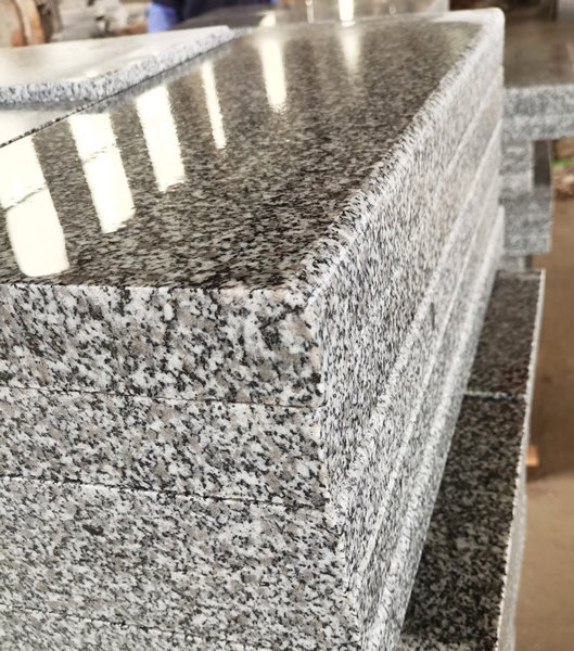 芝麻灰50厚光面臺(tái)階踏步板