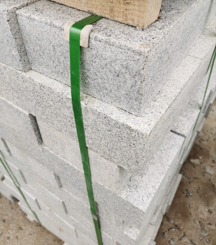 芝麻白火燒面路緣石細(xì)節(jié) 芝麻白火燒面路緣石細(xì)節(jié)