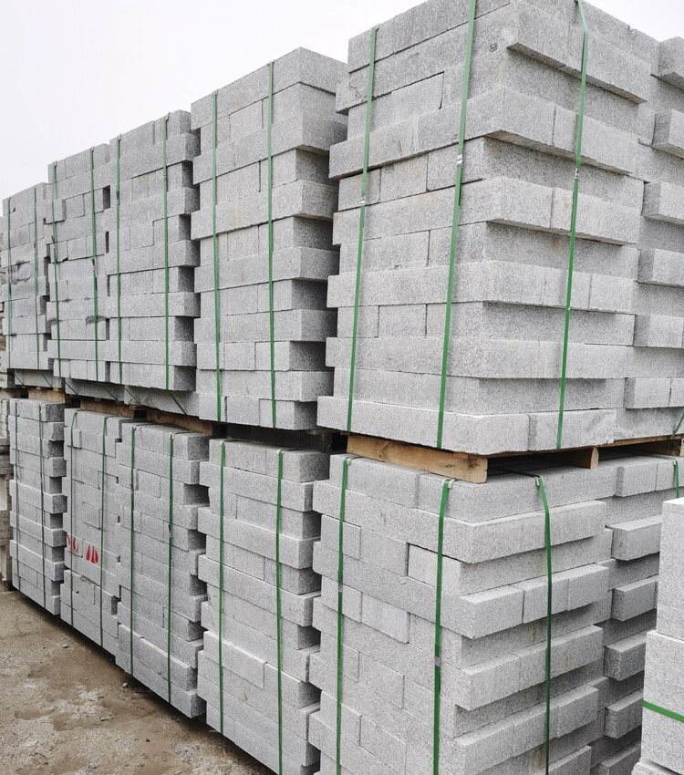 芝麻白火燒面路緣石堆場(chǎng) 芝麻白火燒面路緣石堆場(chǎng)